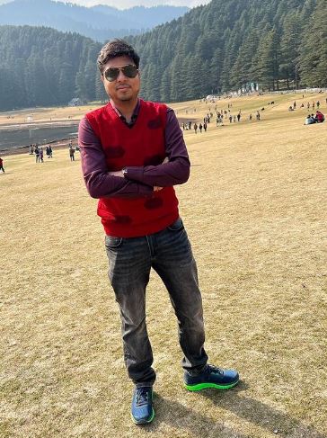 CA Mohit Agarwal Wiki, Age, Wife, Family, Death, Height, Net worth, Biography & More 10 Mohit Agarwal height