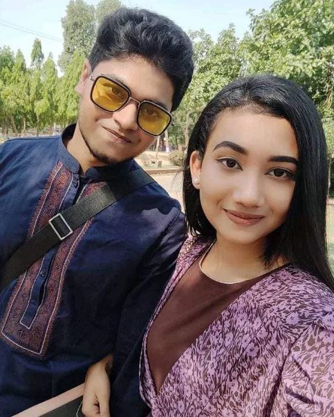Who is Rajuk Sir? Wiki, Age, Wife, Girlfriend, Viral Video, Family, Biography & More 2 Rajuk Sir viral video