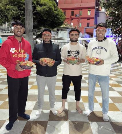 Rinku with his friends