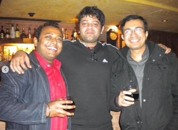 Sidharth Rao (WebChutney) Wiki, Age, Net Worth, Wife, Children, Family, Biography, Death & More 5 Sidharth with his friends