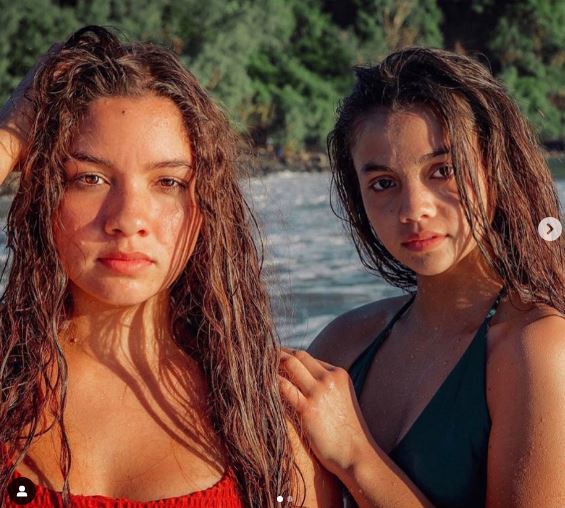 Sydney Agudong Wiki - Age, Husband, Net Worth, Parents, Ethnicity, Height, BIO & More 5 Sydney with her sister Siena Agudong
