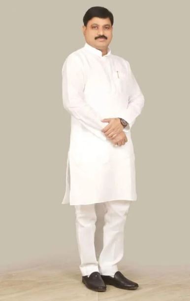 Who was Umesh Pal? Wikipedia, Wife, Murder Case, Age, Family & Facts 7 Umesh Pal bio