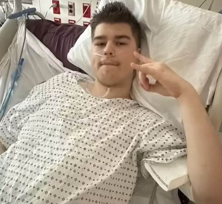 Who is Tanner Cook? Wiki, Biography, Family & Facts About Prank YouTuber 4 Youtuber Tanner Cook shot in the mall
