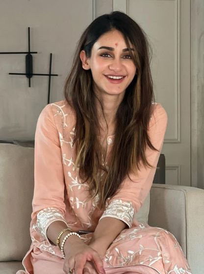Aditi Arya wiki