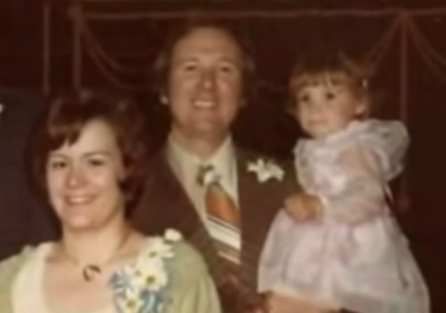 Allan Gore Wiki, Biography, Wife, Daughters, Age, Family, Real Story, Kids, Girlfriend & More 7 Allan Gore family