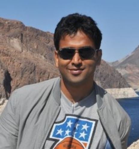Nithin Kamath (Zerodha) Wiki, Age, Net Worth, Wife, Education, Family, Biography & More 3 An old photo of Nithin