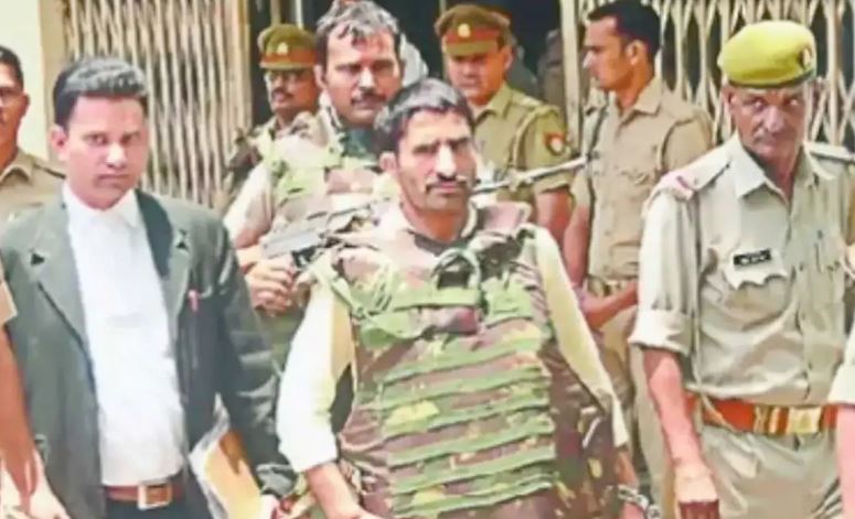 Anil Dujana (Gangster) Wikipedia, Age, Wife, Encounter, Parents, Kids, Religion, Village, Biography & More 4 Anil Dujana was a gangster