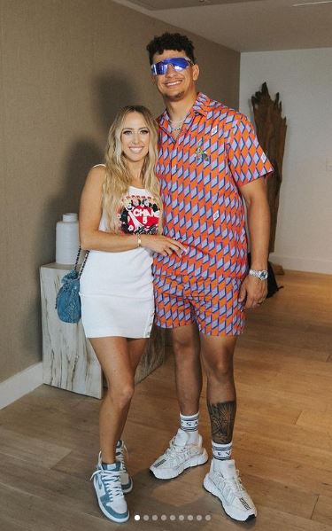 Brittany Mahomes Wiki, Age, Height, Net Worth, Husband, Kids, Parents, Biography & More 2 Brittany with her husband Patrick Mahomes II