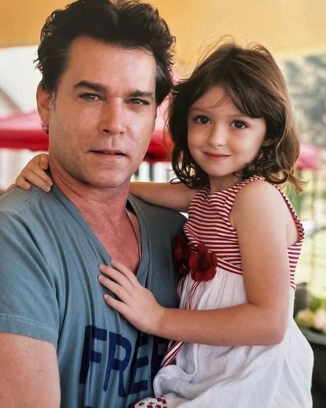 Karsen Liotta WIKI: Age, Height, Boyfriend, Parents, Net Worth, Career, Biography & More 3 Childhood photo of Karsen with her dad Ray Liotta