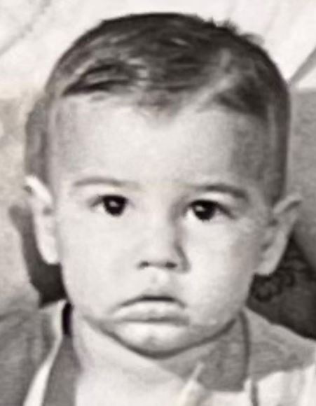 Roberto de Carvalho Wiki (Rita Lee's Husband) Age, Net Worth, Family, Kids, Biography & More 2 Childhood photo of Roberto de Carvalho