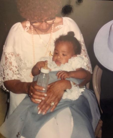 Savannah James Wiki, Age, Height, Net Worth, Kids, Husband, Family, Education, Biography & More 2 Childhood photo of Savannah with her grandmom