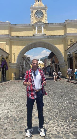 Cristobal Soria Wiki, Age, Wife, Kids, Family, Net worth, Messi & Facts 5 Cristobal Soria height