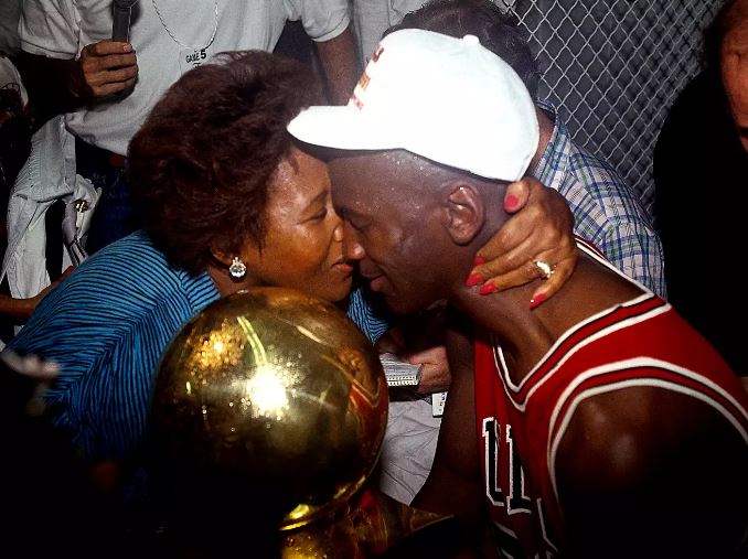 Deloris Jordan Wiki (Michael Jordan's mother) Age, Husband, Kids, Height, Biography & More 10 Deloris Jordan wiki