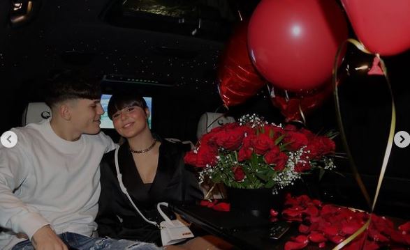 Eva Garcia is dating Alejandro Garnacho