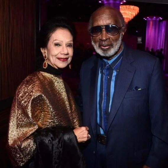 Jacqueline Avant Wikipedia (Clarence Avant’s Wife) Age, Children, Death, Family, Net Worth, Career & More 8 Jacqueline Avant with her husband Clarence Avant.