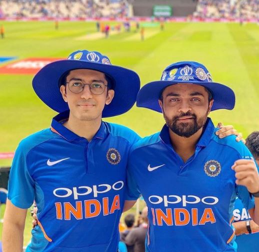 Jay Kotak Wiki, Biography, Net Worth, Wife, Age, Height, Parents, Education & More 10 Jay is a Cricket fan