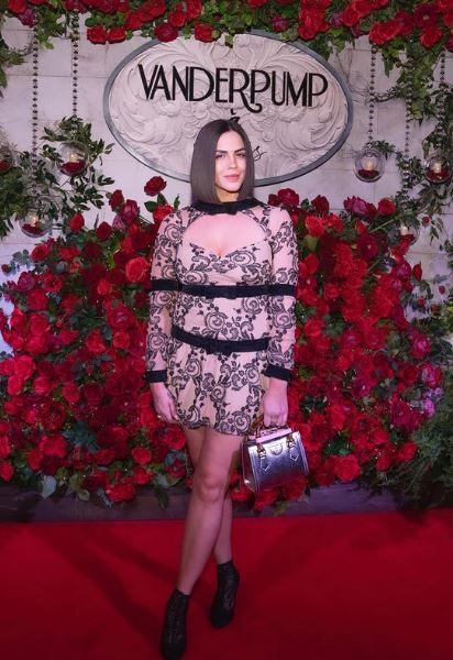 Katie Maloney Wiki, Biography, Age, Net Worth, Boyfriend, Husband, Height, Weight, Parents & More 9 Katie Maloney height
