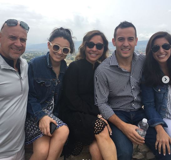 Linda Yaccarino Biography, Wiki, Age, Husband, Children, Net Worth, Education, Family & More 9 Linda Yaccarino and her family