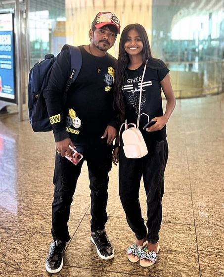 Maleesha with her father Mukesh Kharwa