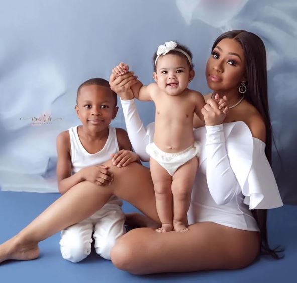 Miami with her kids