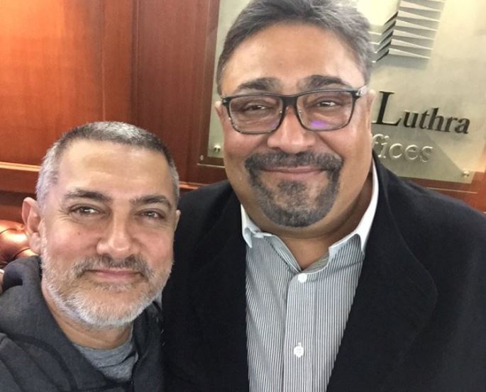 Rajiv Luthra (Lawyer) Wiki, Age, Wife, Net Worth, Family, Education, Biography & More 10 Rajiv with Bollywood star, Aamir Khan