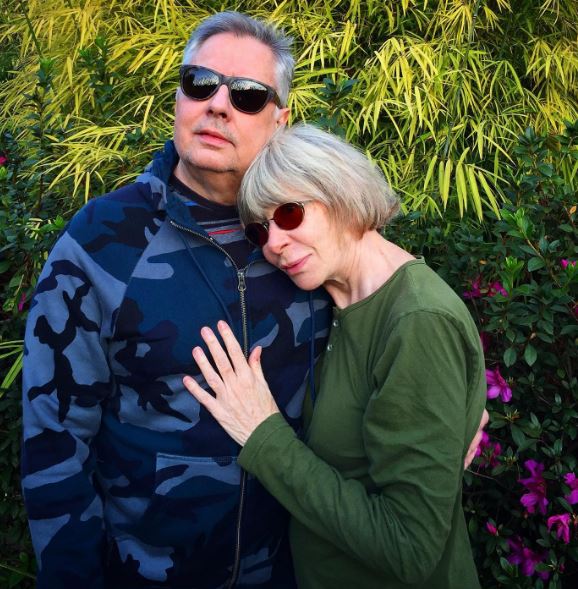 Roberto de Carvalho Wiki (Rita Lee's Husband) Age, Net Worth, Family, Kids, Biography & More 9 Roberto with his wife Rita Lee
