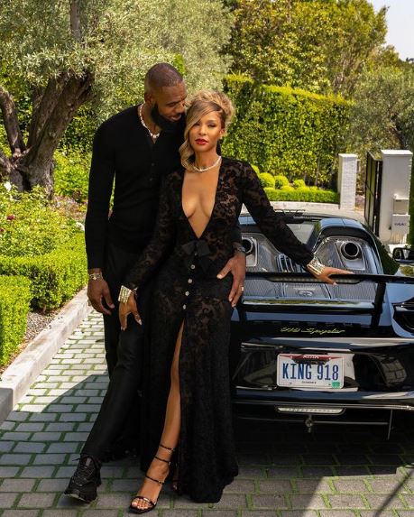 Savannah James Wiki, Age, Height, Net Worth, Kids, Husband, Family, Education, Biography & More 4 Savannah James with her husband LeBron James