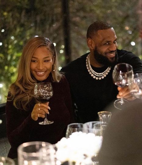 Savannah James Wiki, Age, Height, Net Worth, Kids, Husband, Family, Education, Biography & More 6 Savannah is the wife of LeBron James