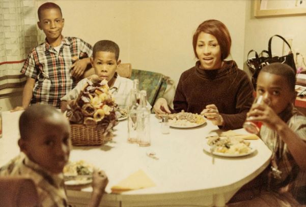 Ike Turner Jr Wiki (Tina Turner's Son), Biography, Wife, Age, Parents, Siblings, Net Worth & More 2 Young Ike with his mom and siblings