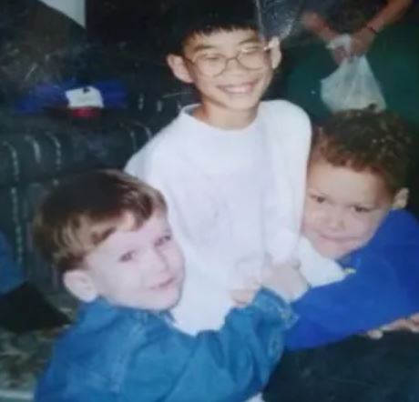 Young John with his siblings