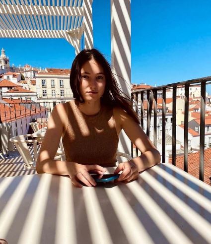 Camille Etienne Wiki, Age, Biography, Parents, Boyfriend, Education, Net Worth & More 8 Camille Etienne wiki