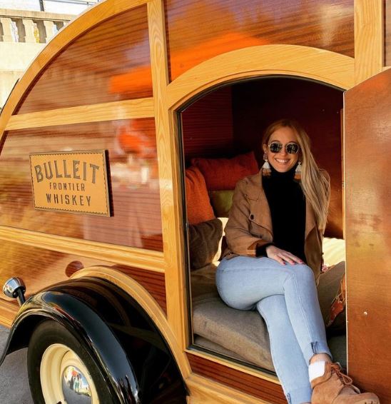 Chelsea Griffin (Love Is Blind) Wiki: Age, Height, Boyfriend, Family, Biography, Affairs & More 5 Chelsea Griffin net worth