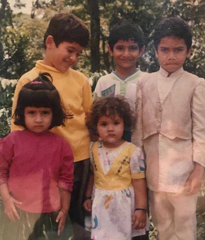 Aviva Bidapa: Wiki, Net Worth, Age, Height, Family, Spouse, Education, Biography & More 2 Childhood photo of Aviva with her siblings