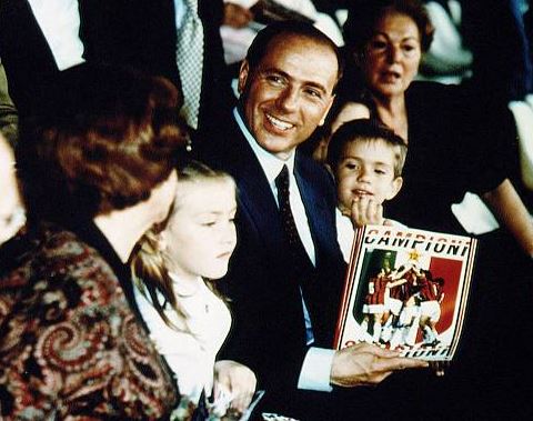 Eleonora Berlusconi Wiki (Silvio Berlusconi's Daughter), Age, Husband, Family, Net worth, Biography & More 2 Childhood photo of Eleonora with her brother and parents