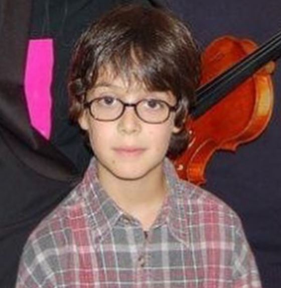 Luis Sal Wiki, Age, Height, Net Worth, Girlfriend, Family, Biography & More 2 Childhood photo of Luis Sal