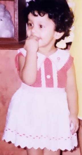 Ria Dabi (Tina Dabi's Sister) Wiki, Age, IAS, Husband, Family, Birthday, Salary, Net Worth, Height & More 2 Childhood photo of Ria