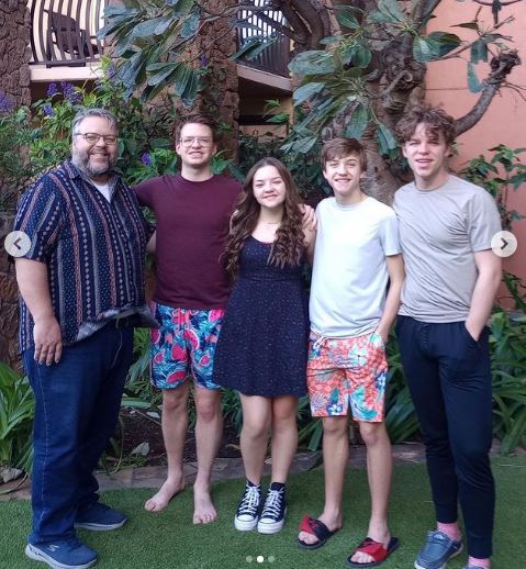 Dawson Wayne (Singer) Wiki, Biography, Age, Family, Girlfriend, Height, Songs & More 3 Dawson with his family