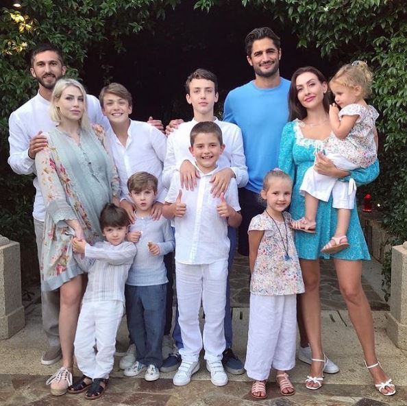 Eleonora Berlusconi Wiki (Silvio Berlusconi's Daughter), Age, Husband, Family, Net worth, Biography & More 3 Eleonora with her family
