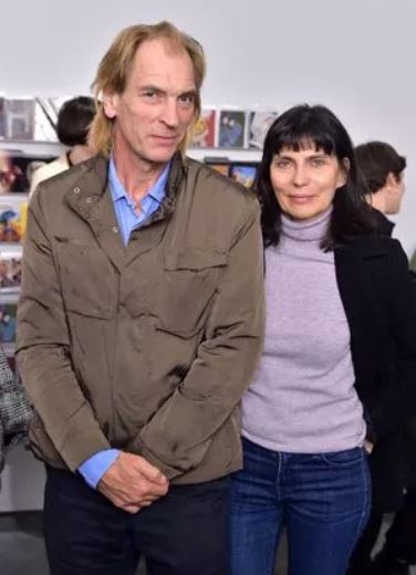 Evgenia Citkowitz Age, Husband, Net Worth, Children, Family, Biography, Books & Facts 8 Evgenia Citkowitz is the wife of Julian Sands