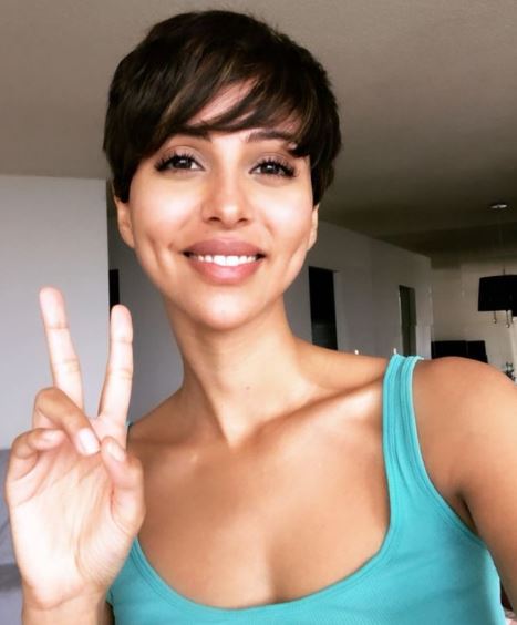 Gia Sandhu (Actress) Wiki, Biography, Age, Boyfriend, Height, Parents, Nationality & More 2 Gia Sandhu bio