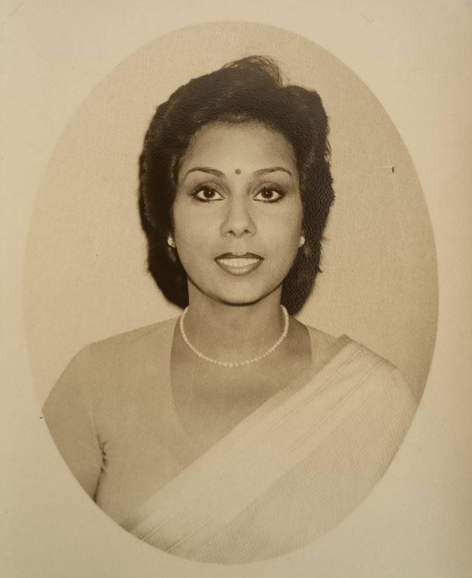 Gitanjali Aiyar (Newsreader) Wiki, Biography, Age, Husband, Daughter, Kids, Net Worth, Death & More 9 Gitanjali was a newsreader