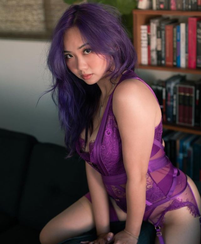 Harriet Sugarcookie Wiki, Biography, Age, Boyfriend, Family, Height, Instagram, Net Worth & More 3 Harriet Sugarcookie biodata