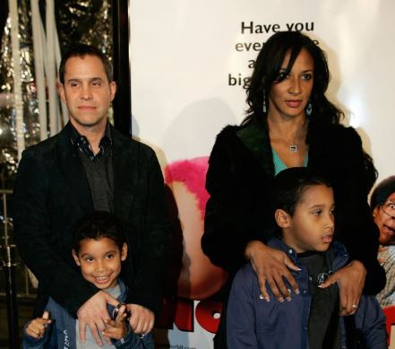 Laura Cathcart Robbins (Writer) Wiki, Husband, Age, Family, Books, Biography & More 6 Laura Cathcart with her ex-husband Brian Robbins and sons