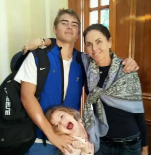 Liam Costner Wiki (Kevin Costner's Son), Age, Wife, Family, Net Worth, Biography & More 2 Liam and his mom