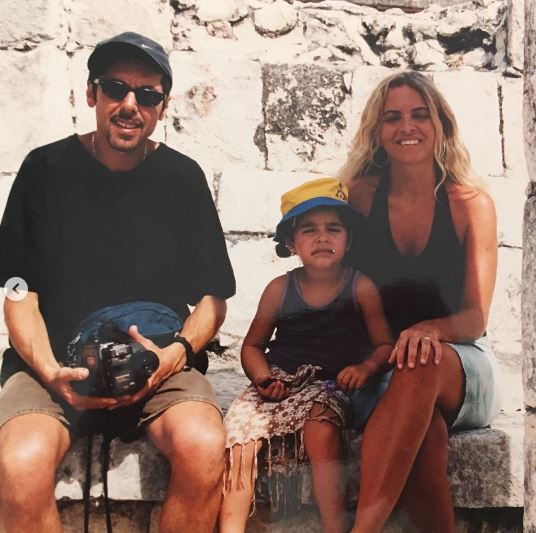 Lilah Pi Wiki, Age, Boyfriend, Ethnicity, Parents, Height, Net Worth, Biography & More 5 Lilah with her parents