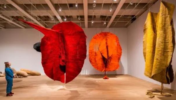 Magdalena Abakanowicz: Biography, Wiki, Husband, Age, Cause of Death, Family & More 5 Magdalena Abakanowicz art