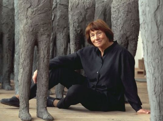Magdalena Abakanowicz: Biography, Wiki, Husband, Age, Cause of Death, Family & More 10 Magdalena Abakanowicz biodata