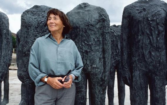 Magdalena Abakanowicz: Biography, Wiki, Husband, Age, Cause of Death, Family & More 3 Magdalena Abakanowicz wikipedia