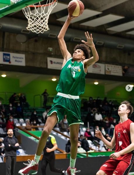 Oscar Wembanyama Wiki, Age, Height, Family, Girlfriend, Net Worth, Biography & More 4 Oscar Wembanyama is a basketball player