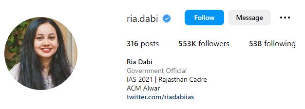 Ria Dabi (Tina Dabi's Sister) Wiki, Age, IAS, Husband, Family, Birthday, Salary, Net Worth, Height & More 12 Ria Dabi's Instagram account